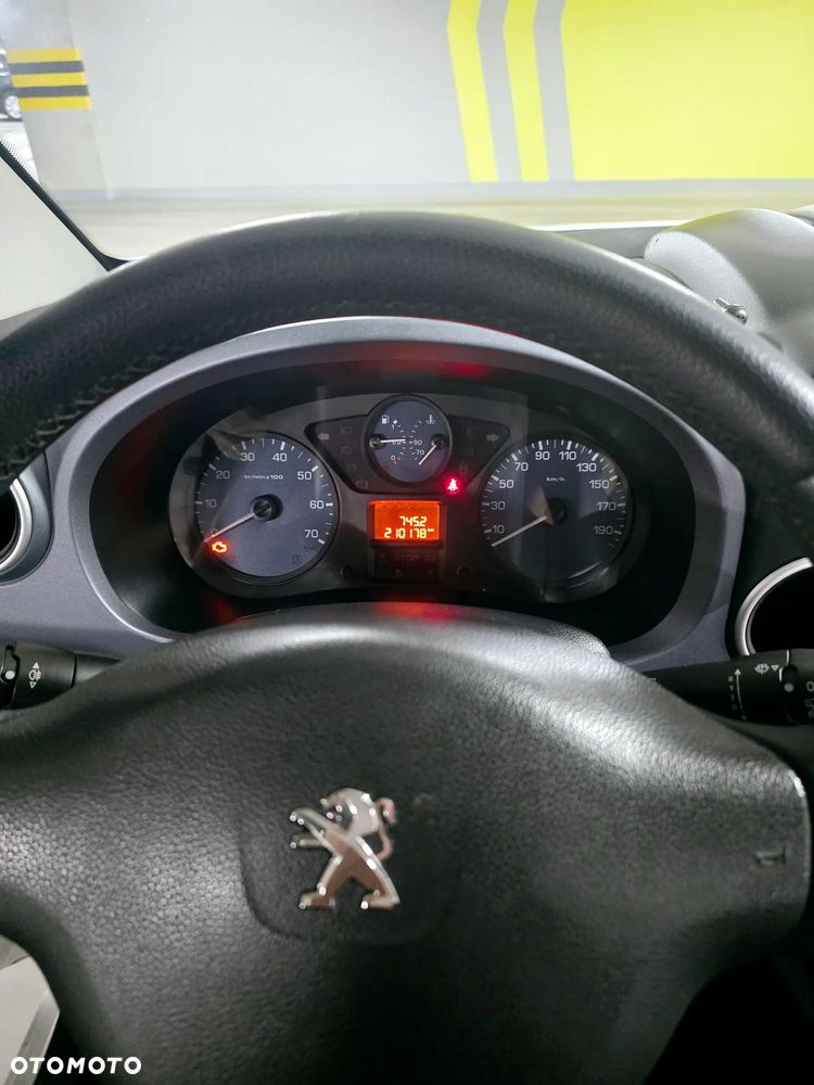Peugeot Partner - 13