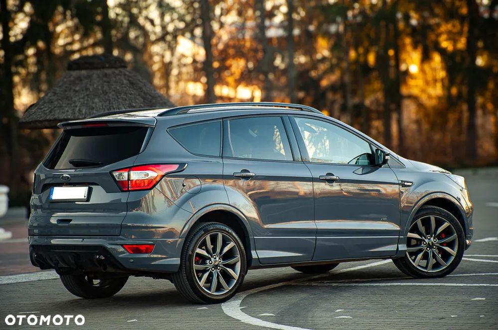 Ford Kuga 2.0 TDCi 4x4 ST-Line - 12