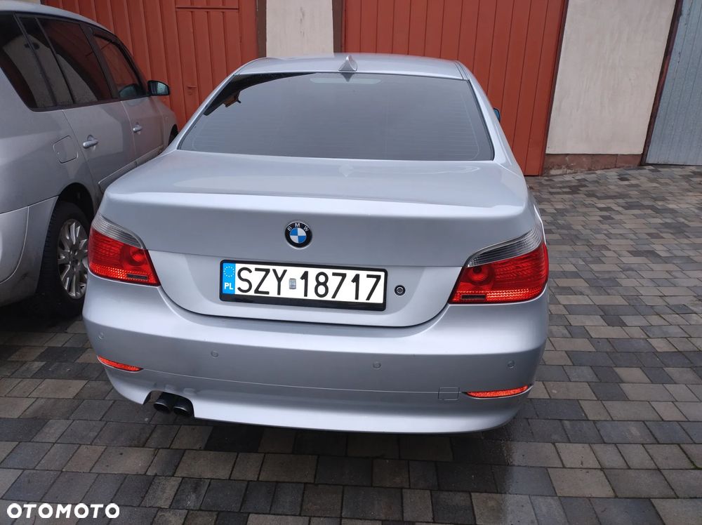 BMW Seria 5 520i - 8