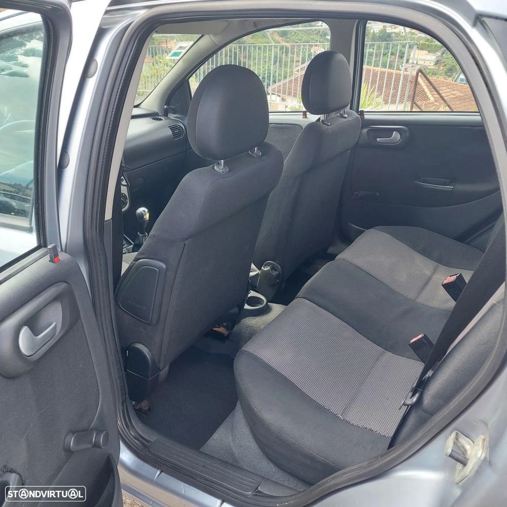 Opel Corsa 1.2 Twinport First - 6