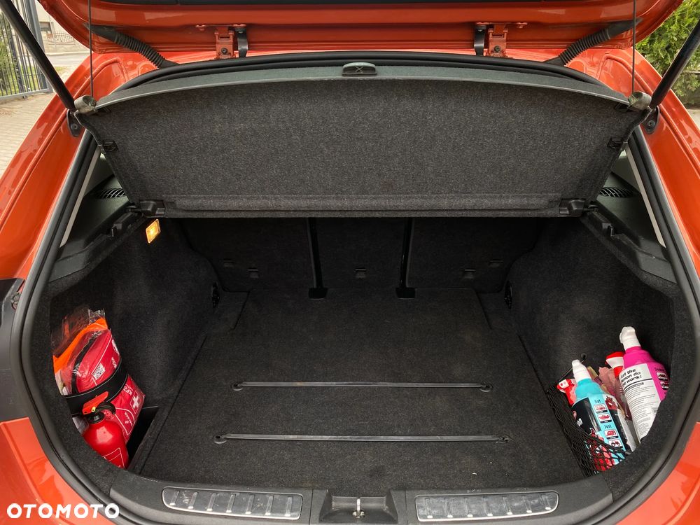 BMW X1 sDrive18d Sport Line - 12