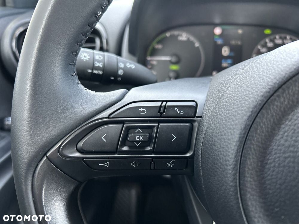 Toyota Yaris Hybrid 1.5 Comfort - 14
