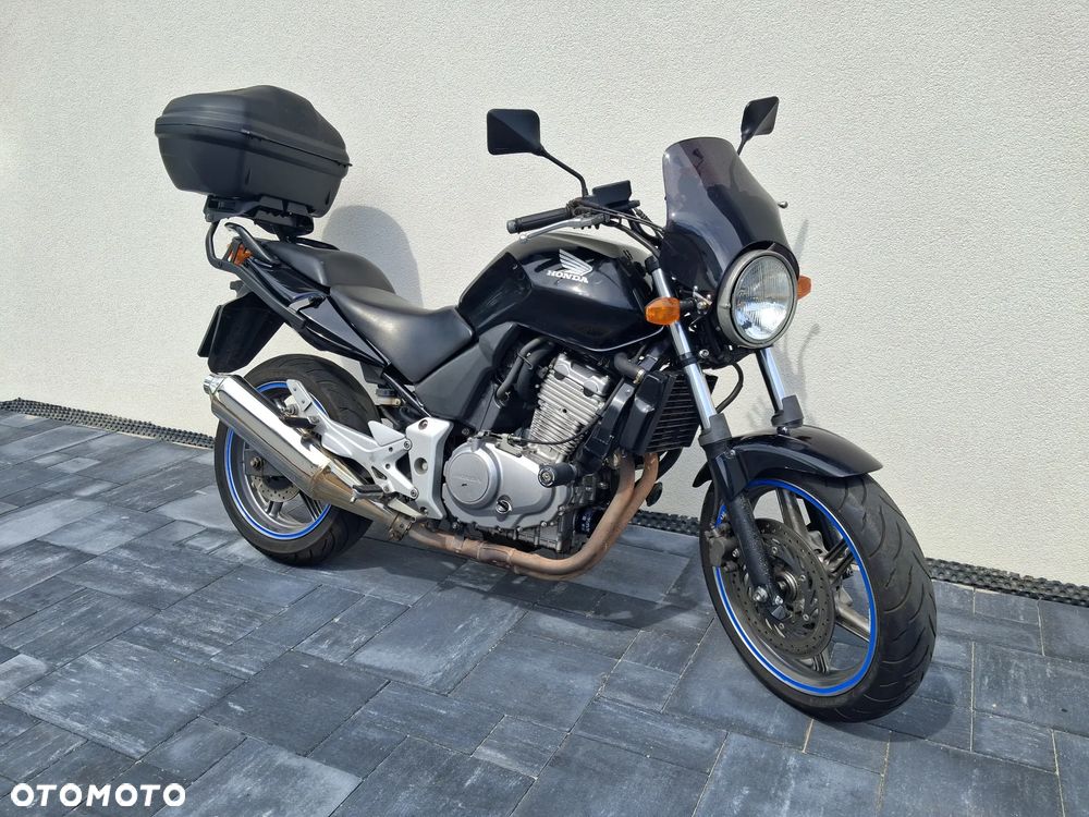 Honda CB - 2