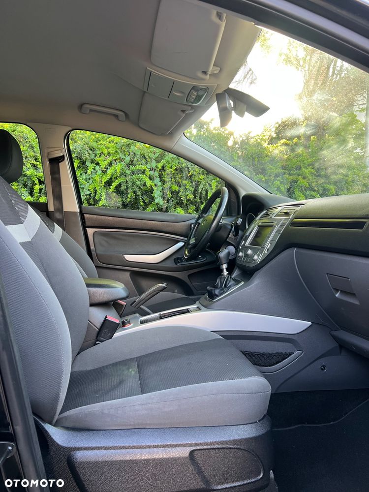Ford Kuga 2.0 TDCi 4x4 Titanium - 26