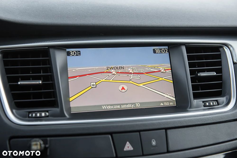 Peugeot 508 RXH Hybrid4 - 20
