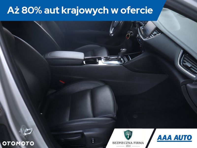 Opel Insignia - 11