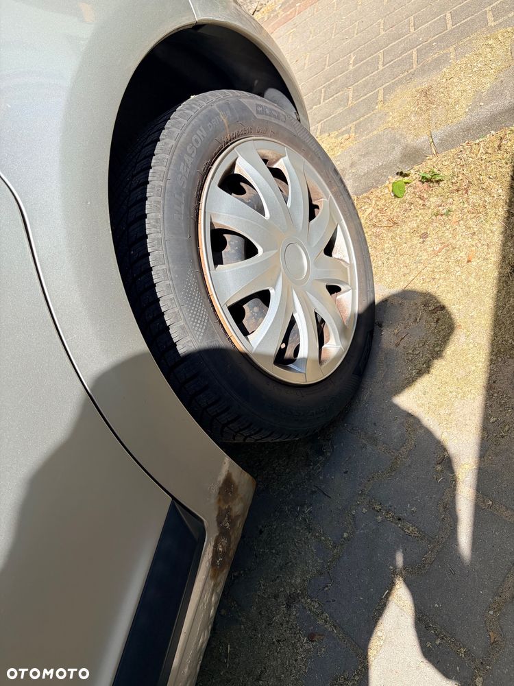 Citroën C4 1.6 HDi SX - 11