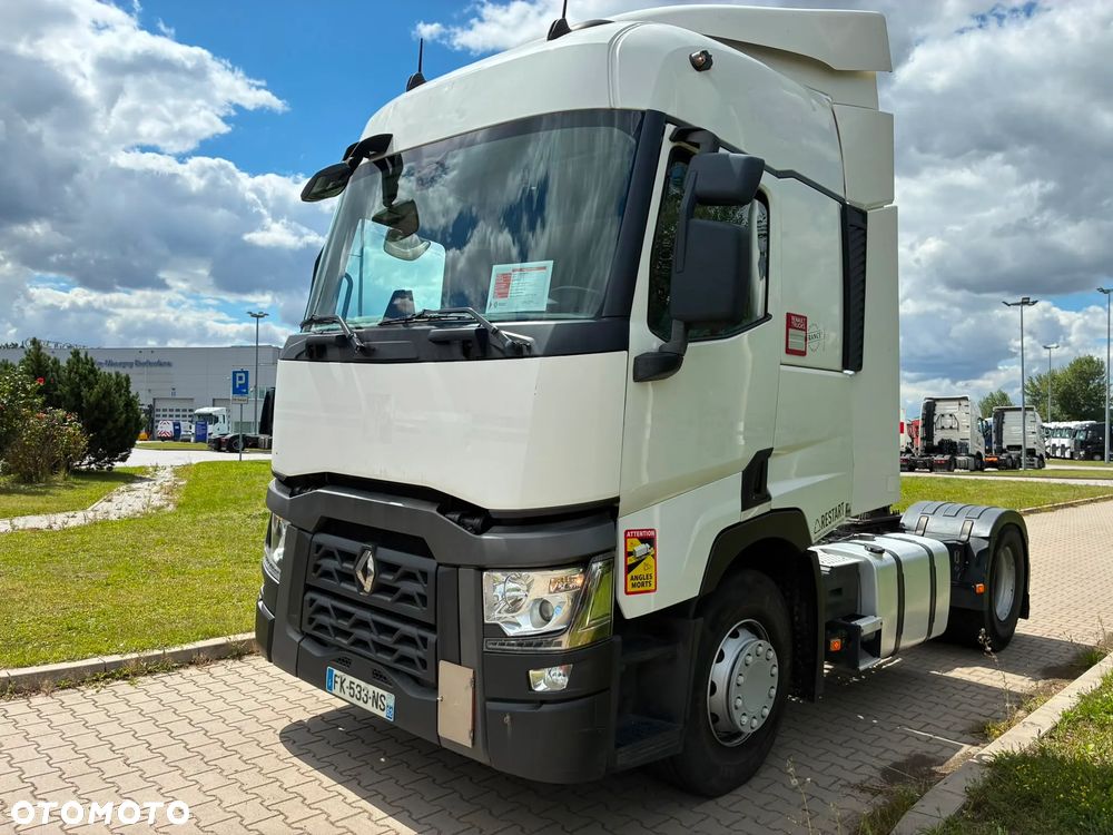 Renault T480 Sleeper Cab - 9