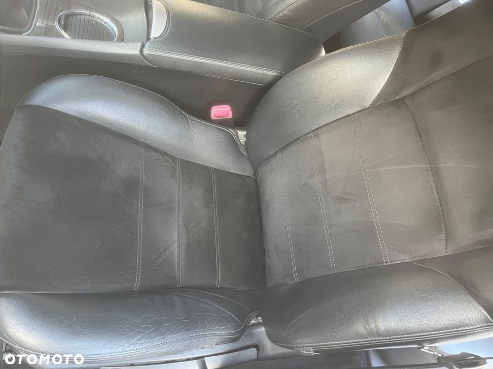 Toyota Avensis Touring Sports 1.8 Executive - 14