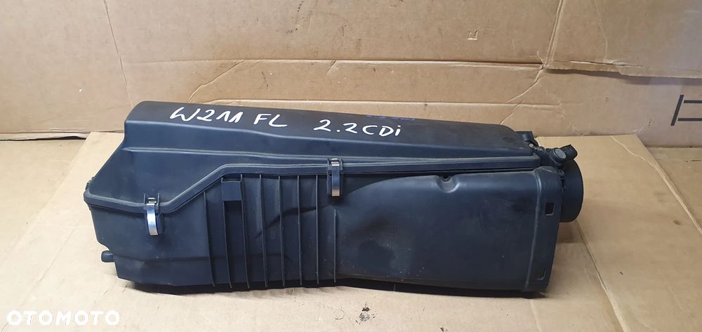 Obudowa filtra powietrza Mercedes W211 2.2 CDI A6460902101 - 2