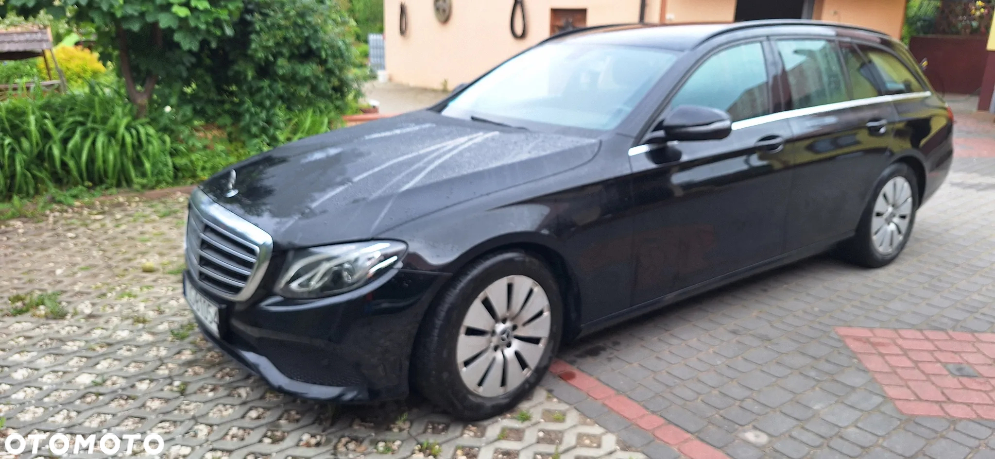 Mercedes-Benz Klasa E 220 d 4Matic T 9G-TRONIC - 22