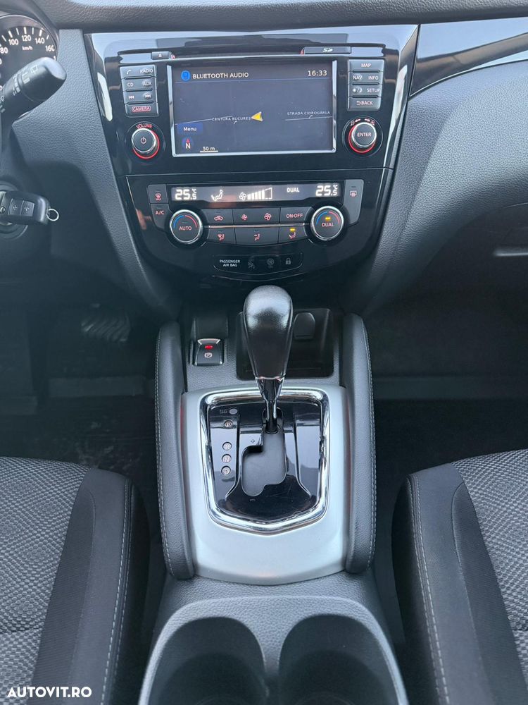 Nissan Qashqai 1.6 DCI Xtronic ACENTA - 11