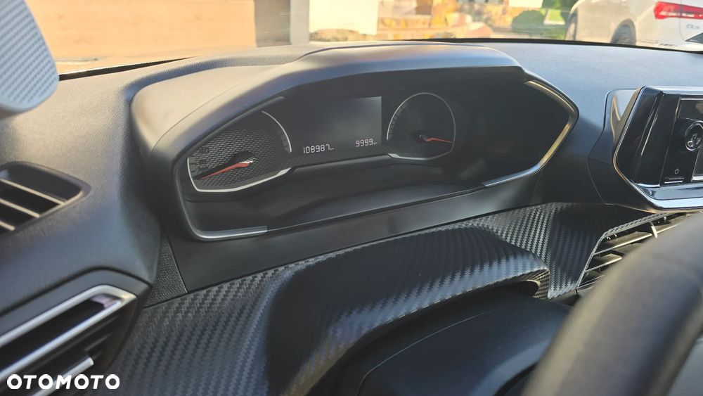 Peugeot 208 1.2 PureTech Like S&S - 24