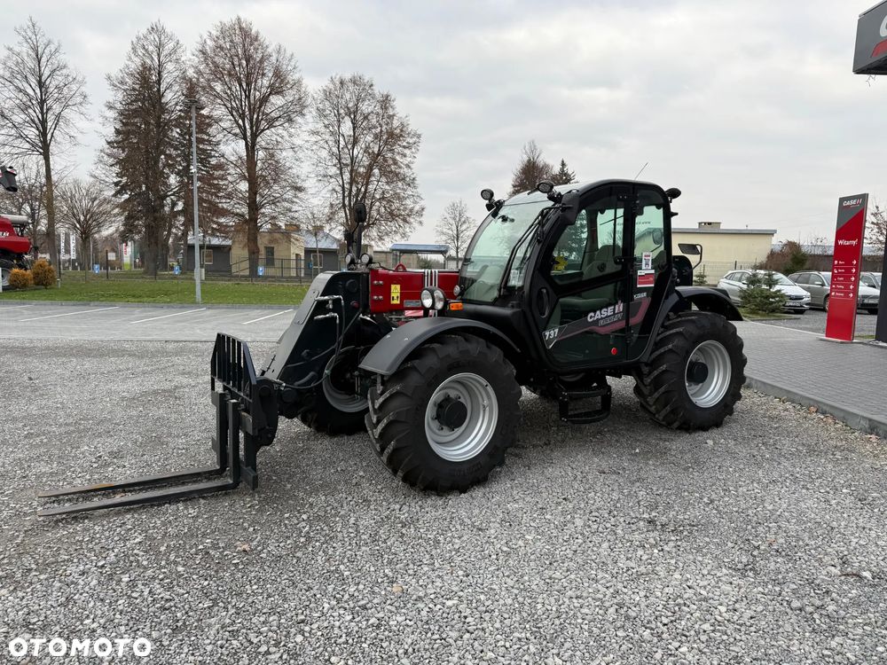 Case IH Farmlift 737