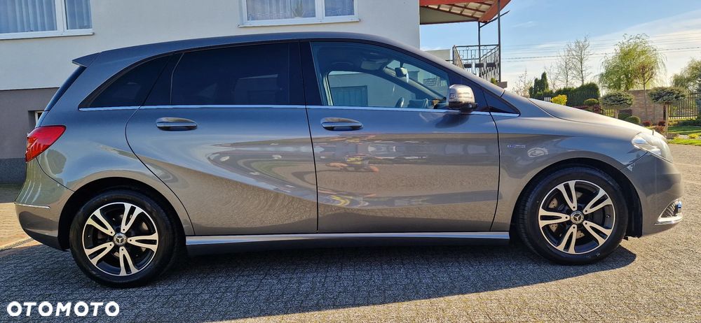 Mercedes-Benz Klasa B 180 7G-DCT Edition - 3