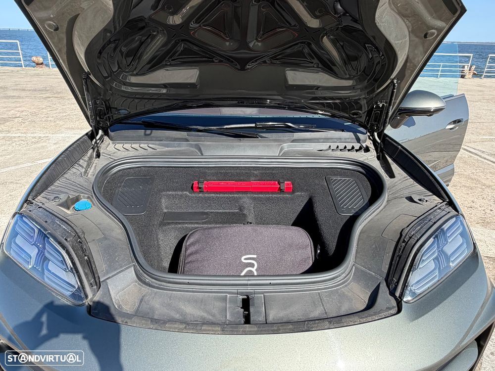 Porsche Macan Electric Turbo - 14