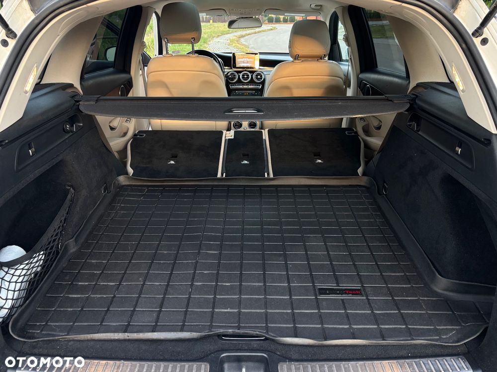 Mercedes-Benz GLC - 25