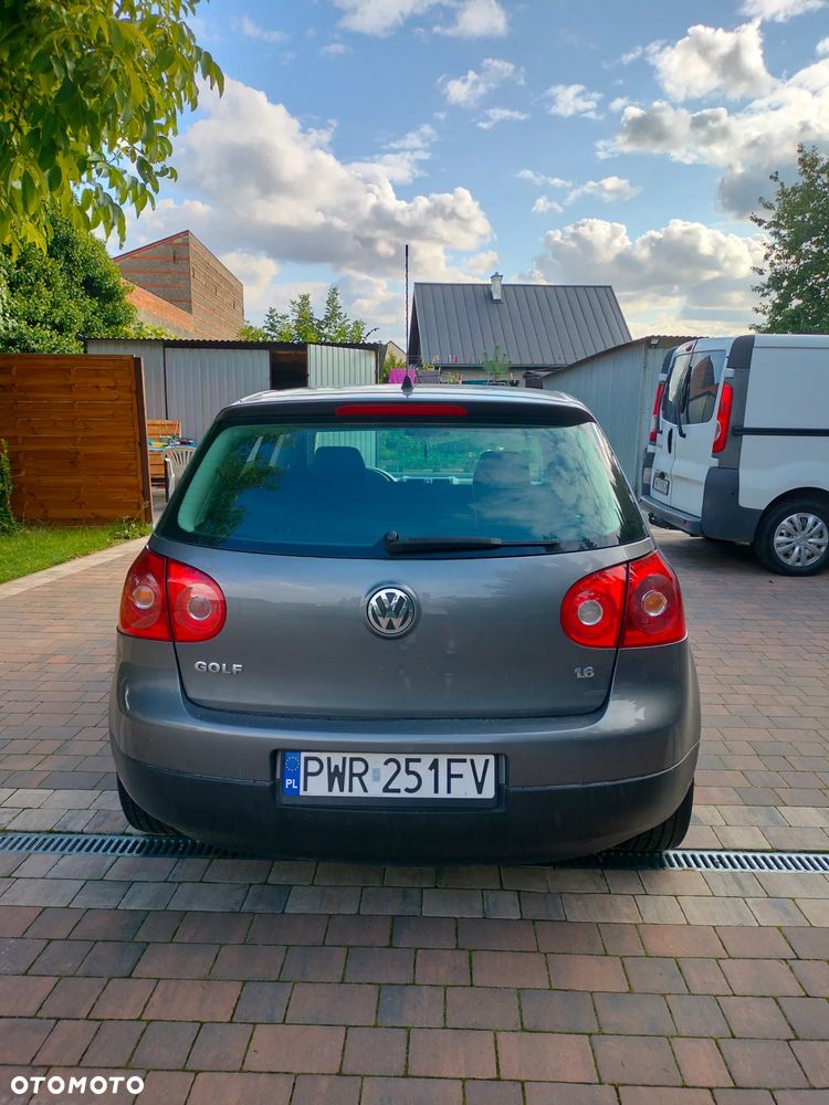 Volkswagen Golf - 13