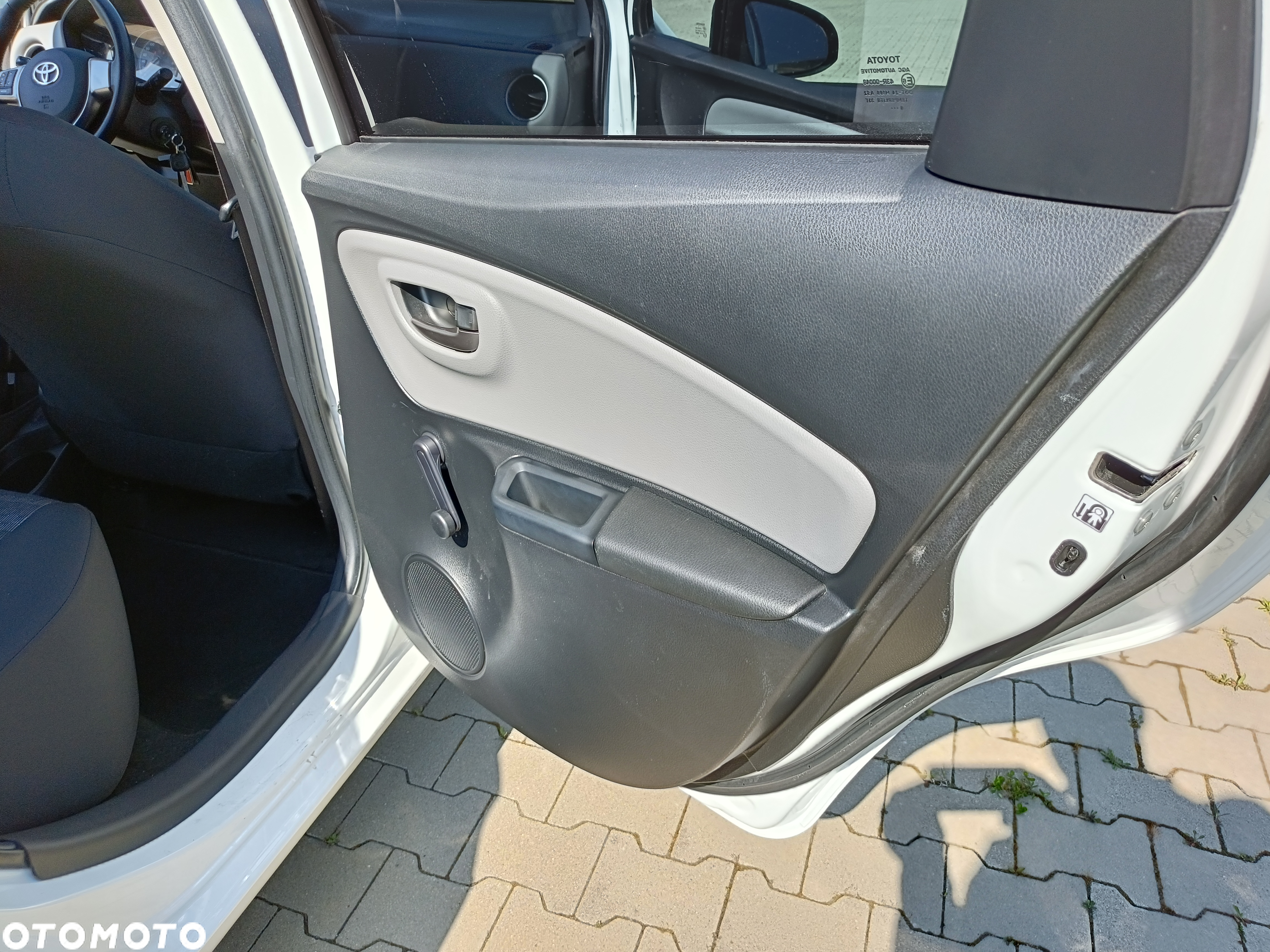 Toyota Yaris 1.0 Active - 18