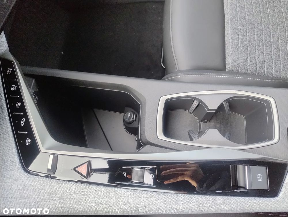 Peugeot 3008 1.2 PureTech mHEV Allure e-DCS6 - 21