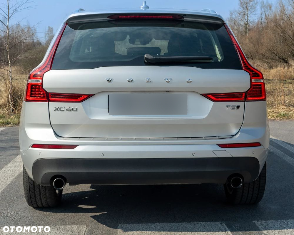 Volvo XC 60 T5 AWD Momentum - 7