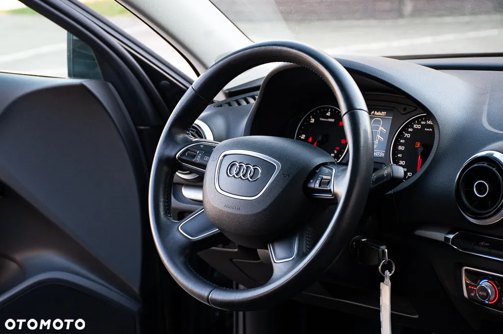 Audi A3 1.6 TDI DPF Attraction - 23