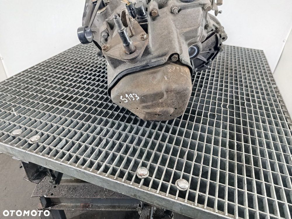 SKRZYNIA BIEGÓW MANUALNA 5 PEUGEOT 206 SW 20CP23 1.4  i 16V - 4