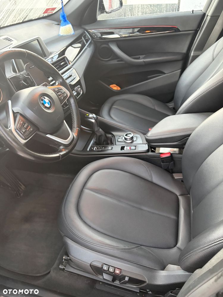 BMW X1 xDrive25i Advantage - 6