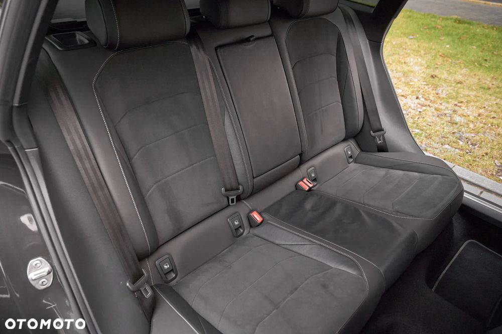 Volkswagen Arteon 2.0 TDI R-Line DSG - 26