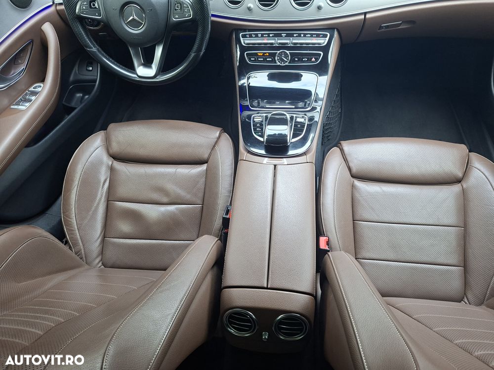 Mercedes-Benz E 220 d 4MATIC Aut. - 31