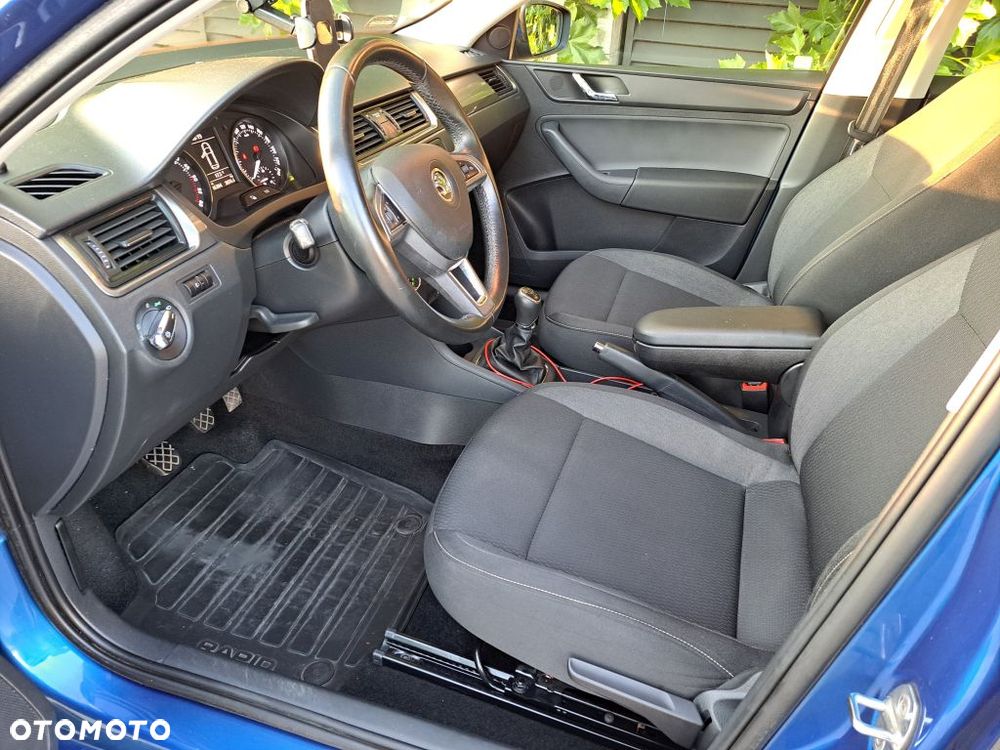 Skoda RAPID 1.6 TDI DPF Elegance - 10
