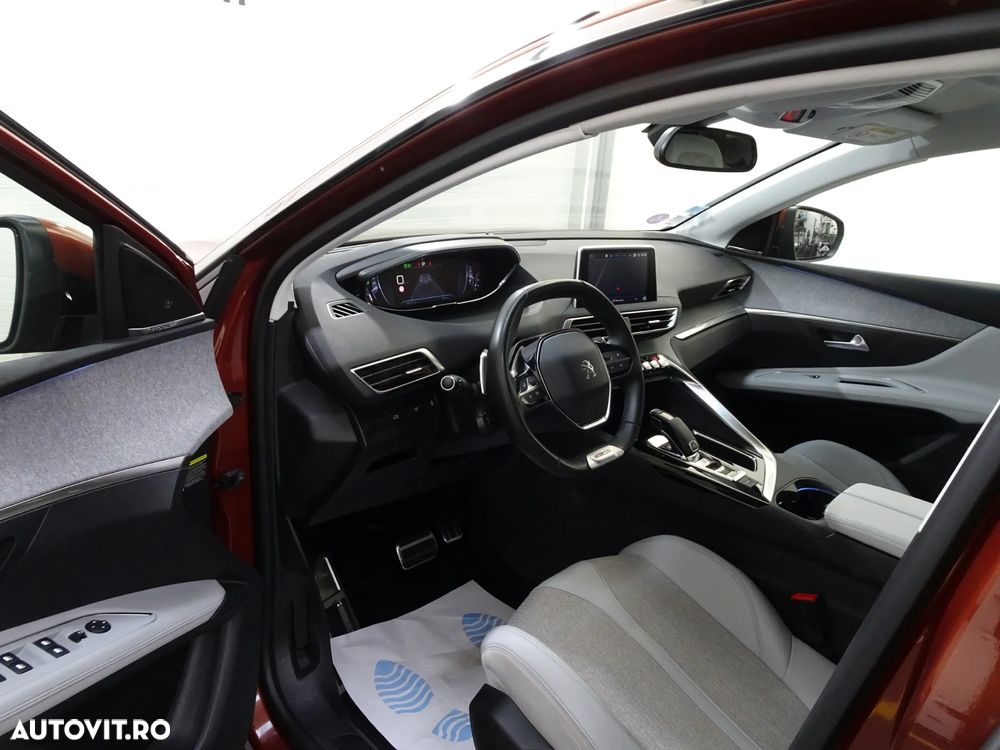 Peugeot 3008 1.2 PureTech 130 EAT8 GT - 8