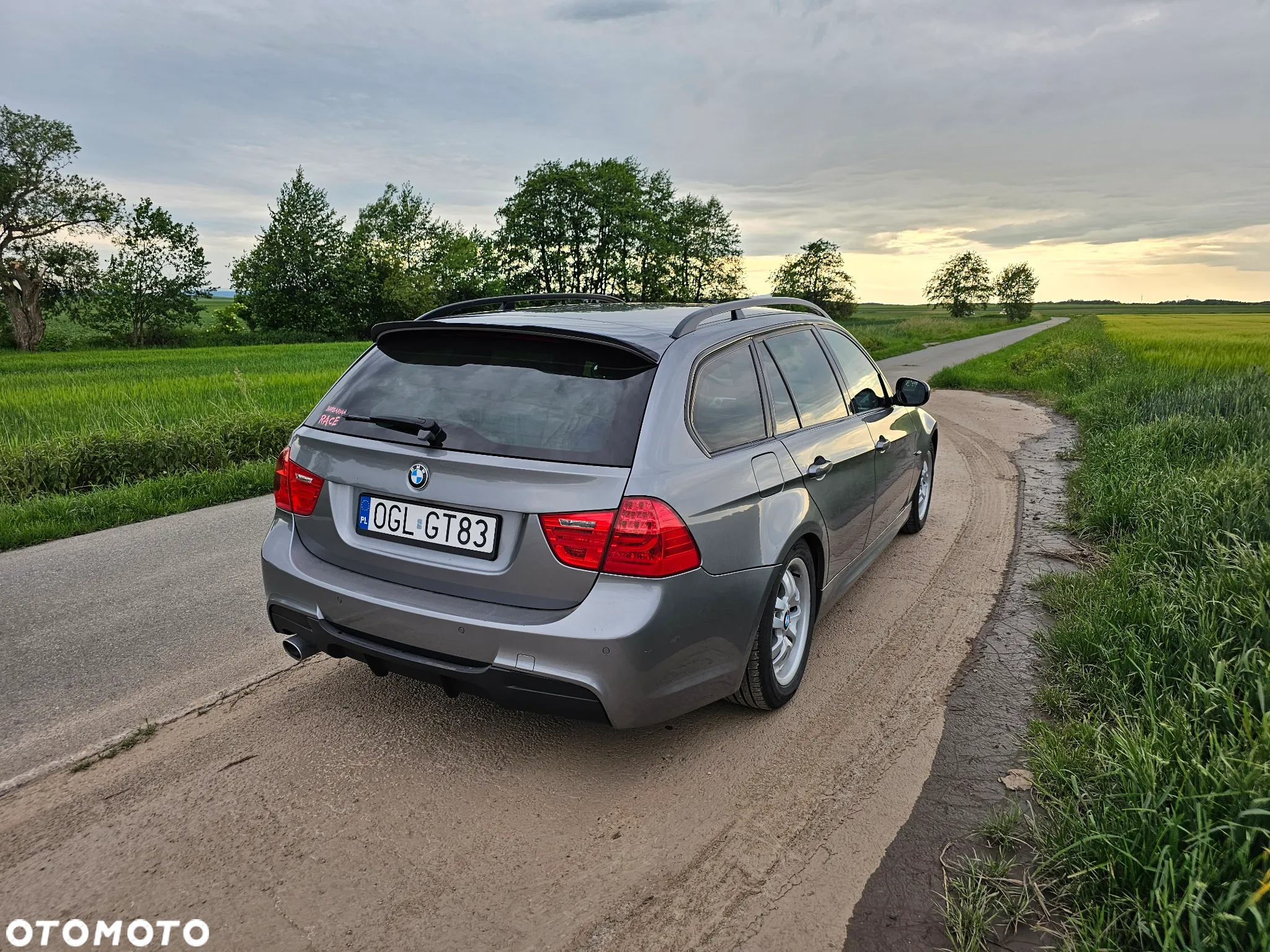 BMW Seria 3 320d DPF Touring - 4