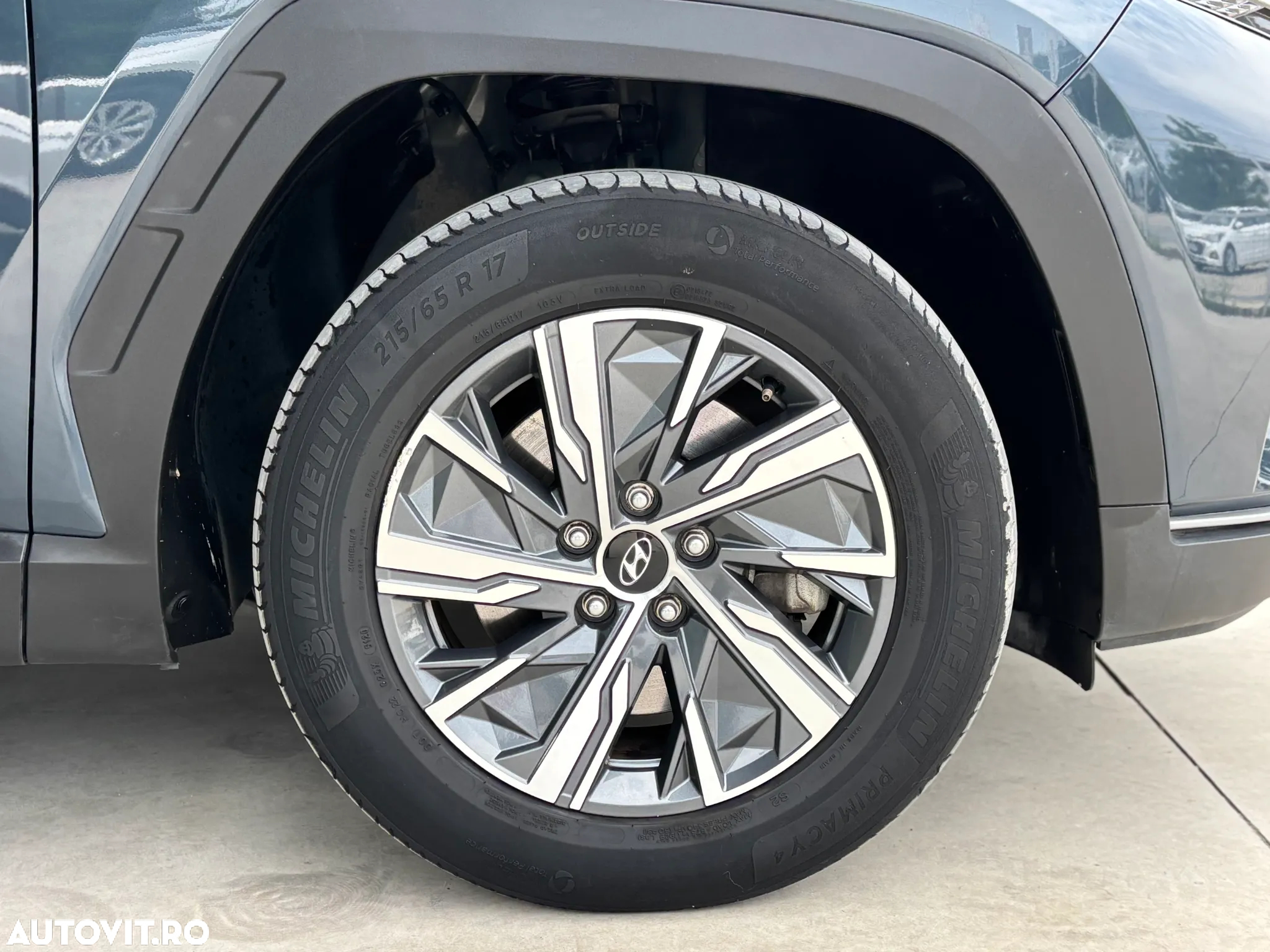Hyundai Tucson - 13