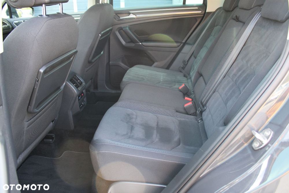 Volkswagen Tiguan - 22