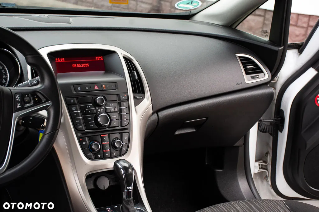 Opel Astra - 32