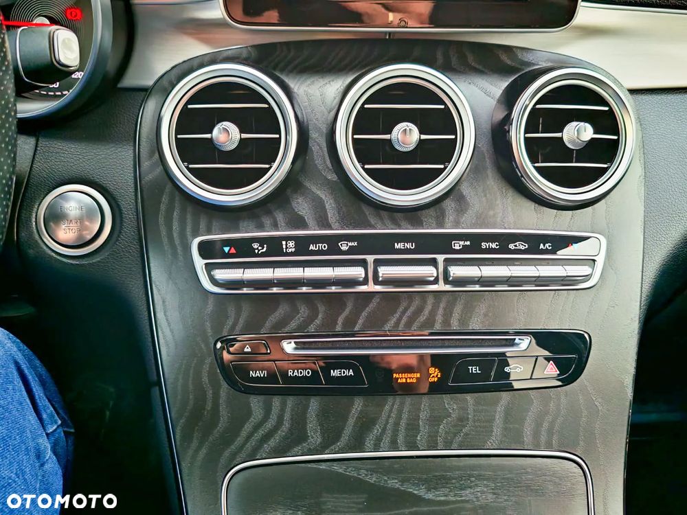 Mercedes-Benz GLC 220 d 4-Matic - 13