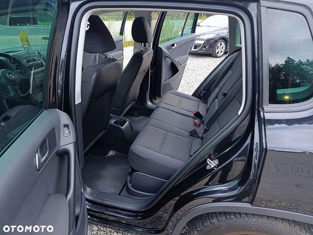 Volkswagen Tiguan 2.0 TDI Perfectline - 12