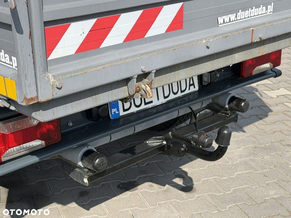 Mercedes-Benz MB 100 - 21