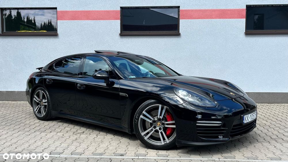 Porsche Panamera GTS PDK - 2