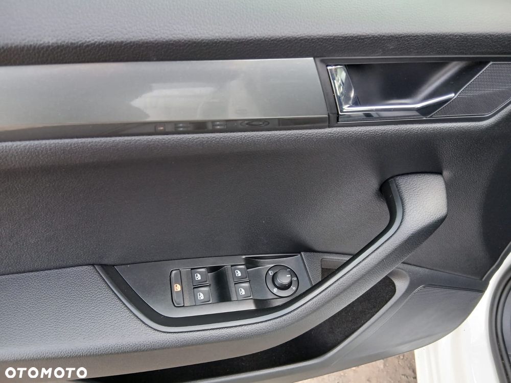 Skoda Superb 1.6 TDI Style - 18