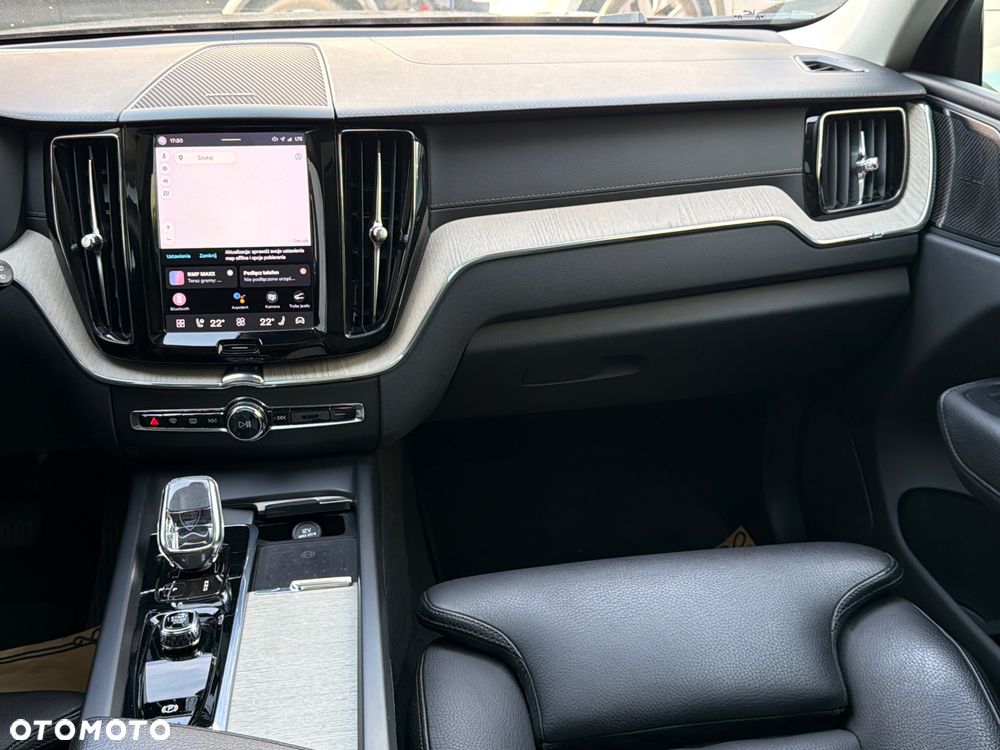 Volvo XC 60 T6 Plug-In Hybrid AWD Inscription - 7
