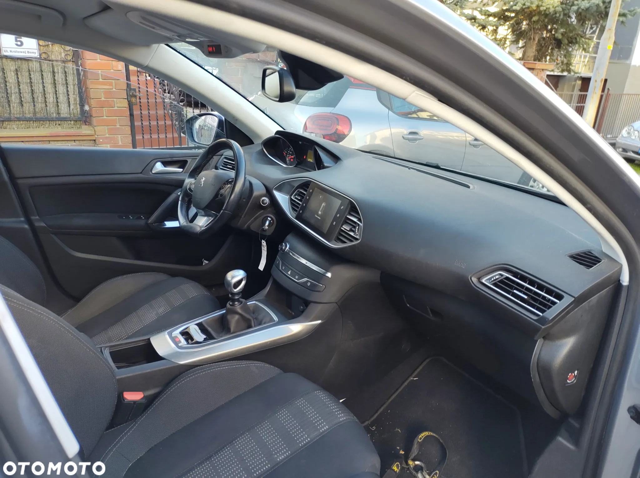Peugeot 308 1.2 PureTech Allure S&S - 25