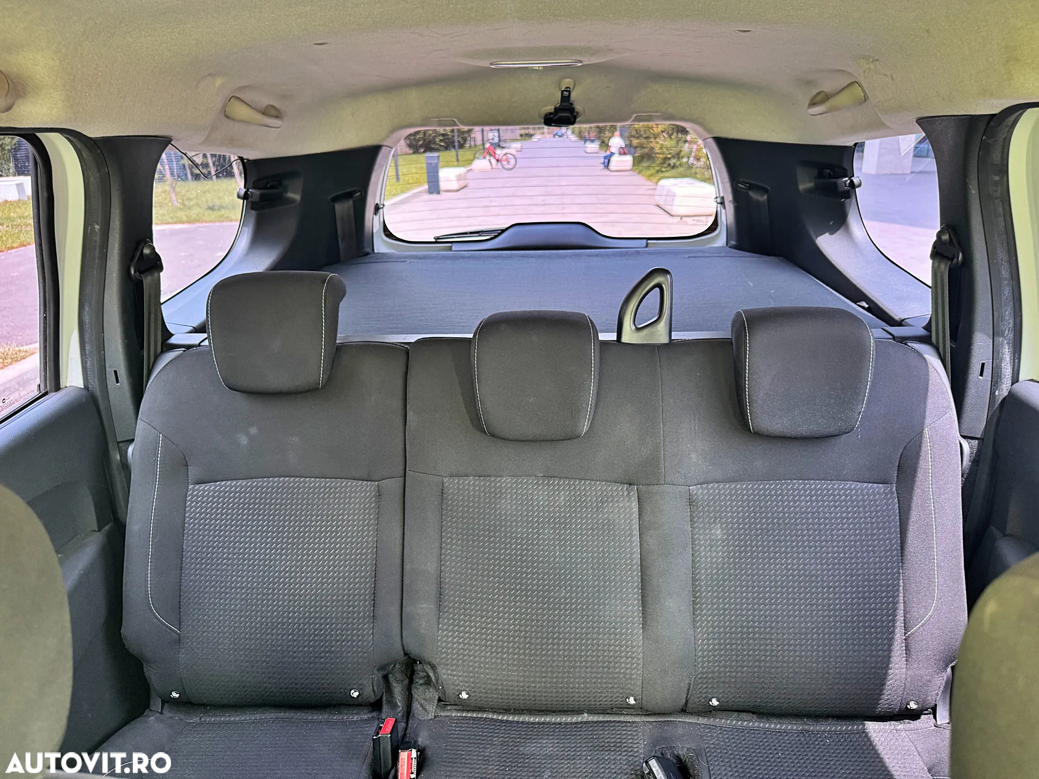 Dacia Lodgy 1.5 Blue dCi Laureate - 17