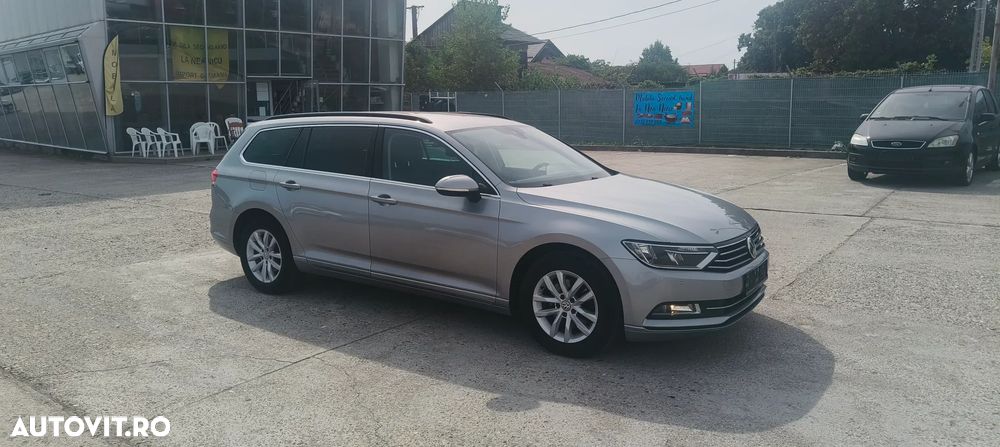 Volkswagen Passat 2.0 TDI SCR DSG Highline - 13