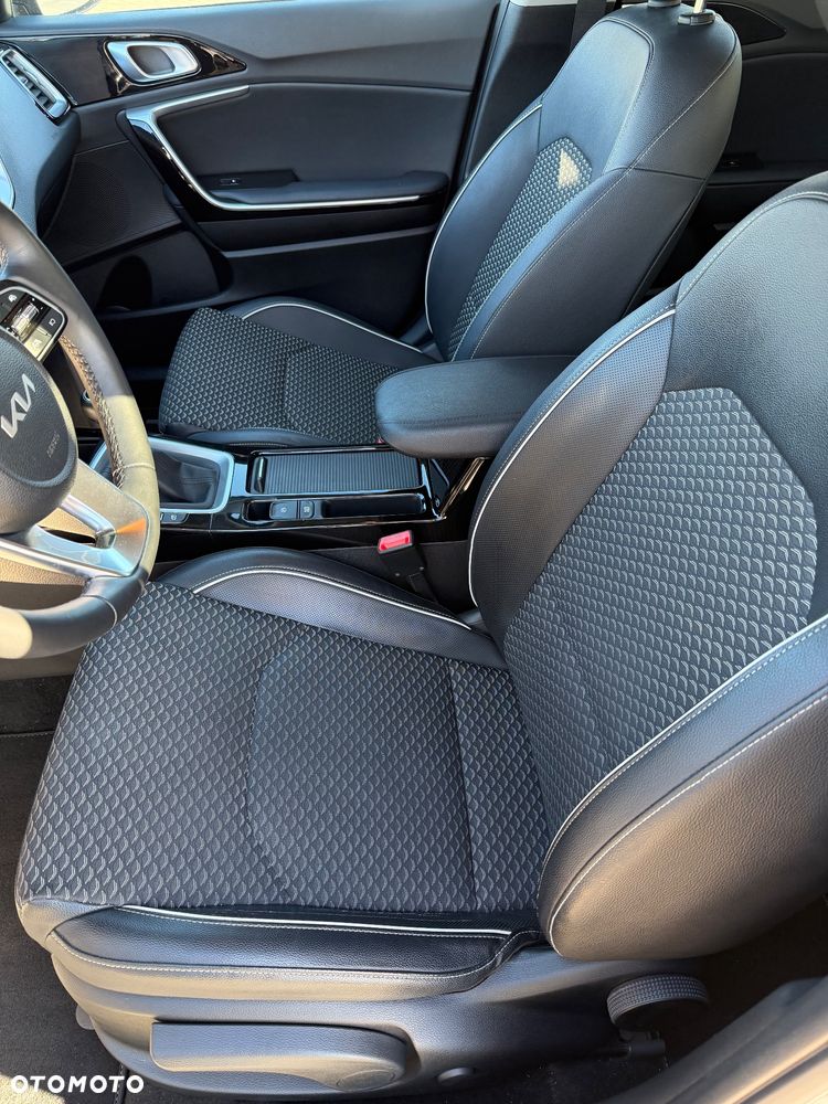 Kia Ceed 1.5 T-GDI Business Line - 8