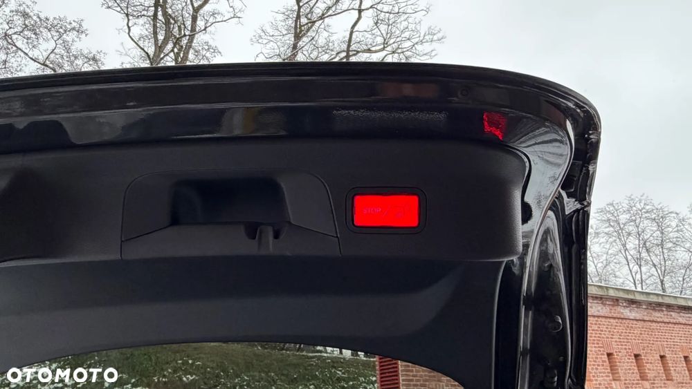 Mercedes-Benz GLC - 12