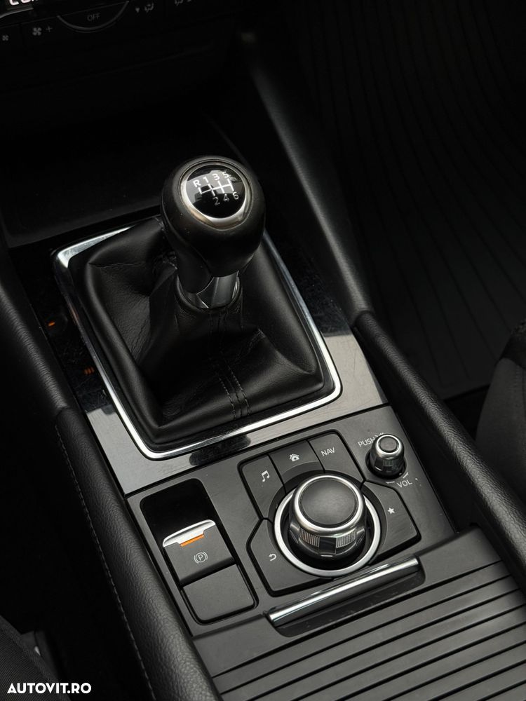 Mazda 3 - 6
