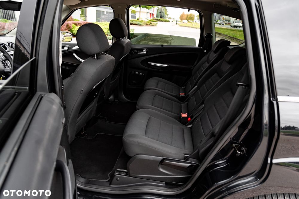 Ford S-Max 2.0 TDCi DPF Ambiente - 21