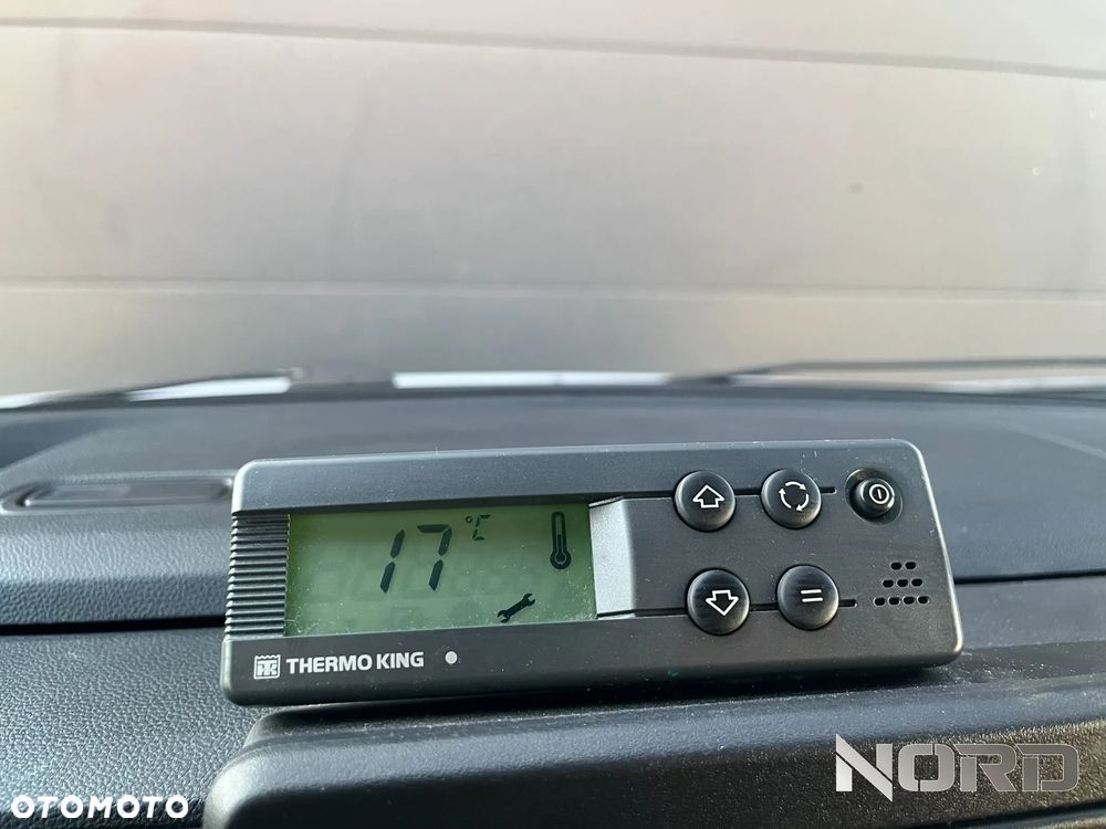 Renault Master 2.3 Chłodnia+Winda - 31